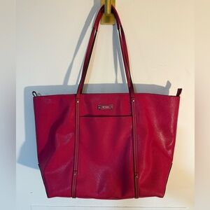 TUMI RED SAFFIANO LEATHER
VILLA Q TOTE BAG